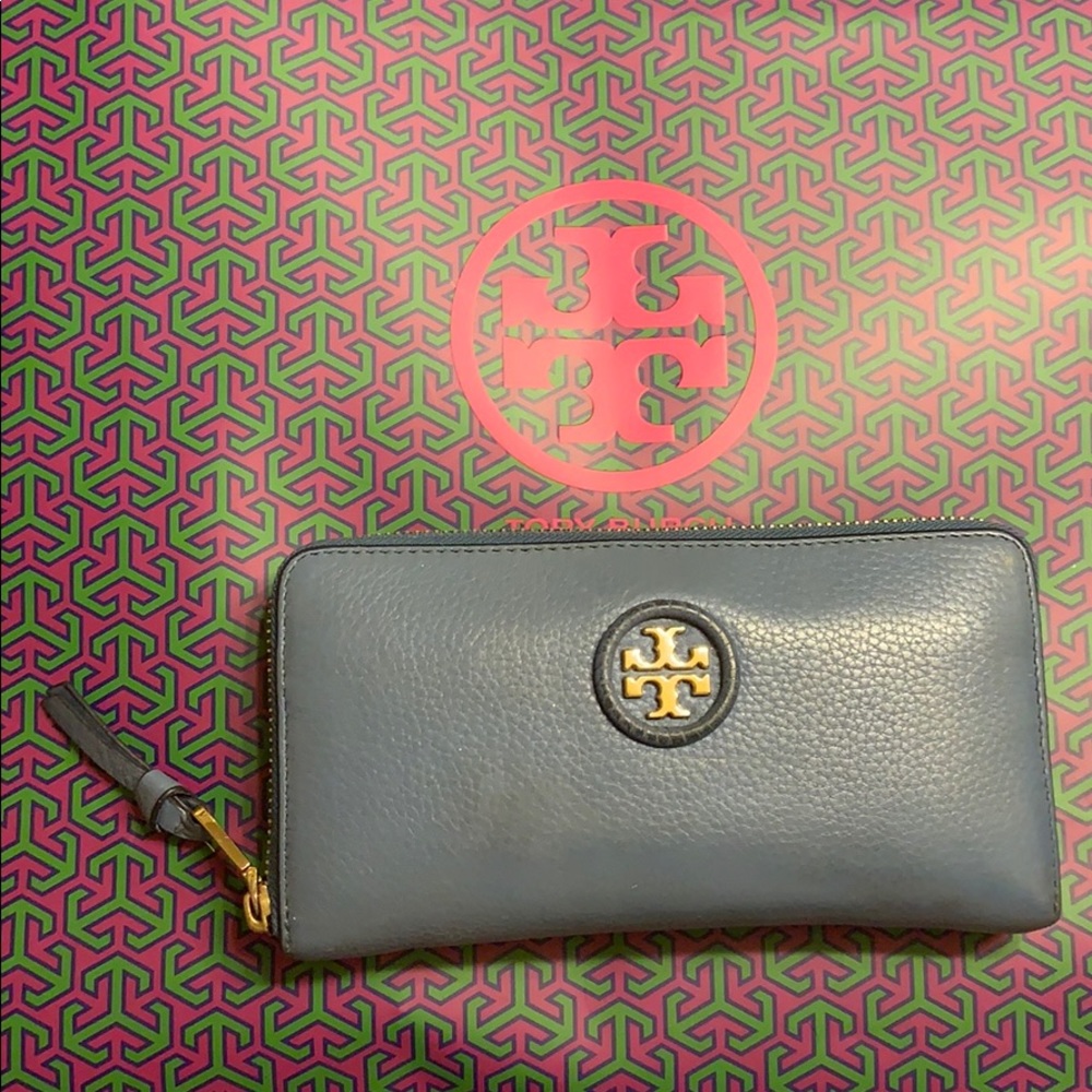 Tory Burch wallet